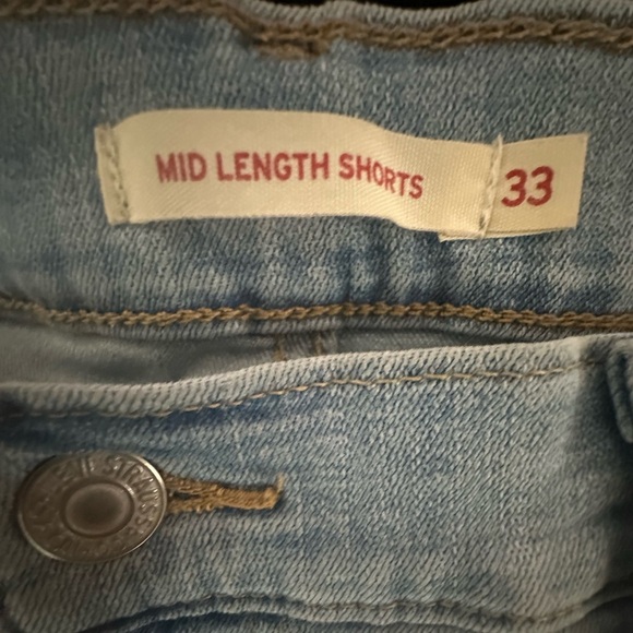 Levi’s Mid Length Denim Blue Women's Shorts size 33 - Picture 5 of 9
